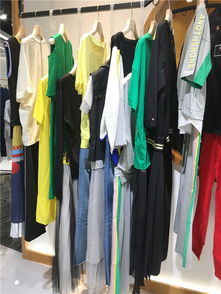 統衣服飾 深耕甘孜品牌女裝批發，打造優質女裝貨源直供平臺
