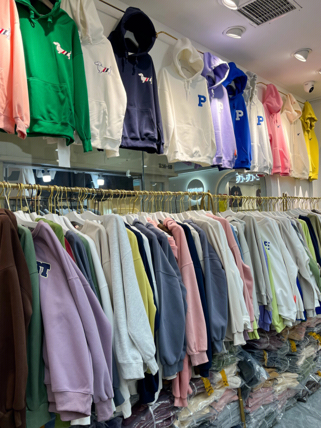 南京服裝批發(fā)指南 探訪最大最便宜市場(chǎng)，低至8元起！