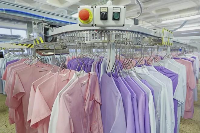 瞄準(zhǔn)服裝市場(chǎng) 讓中小賣(mài)家不靠‘薇婭’也能選爆款 年流水超300億的服裝批發(fā)怎么做？